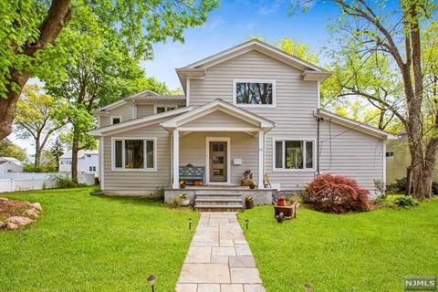 52 7th St, Cresskill, NJ 07626 photo 1