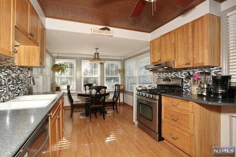 82 Waldwick Ave, Waldwick, NJ 07463 photo 1