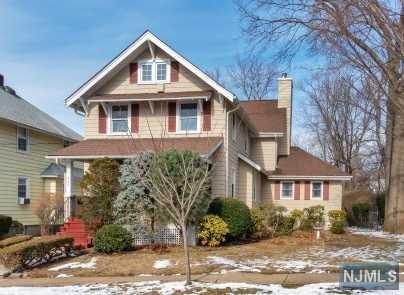 563 Terhune St, Teaneck, NJ 07666 photo 1