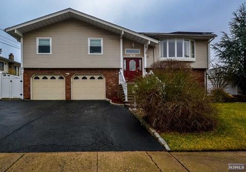 108 Dorchester Rd, Hackensack, NJ 07601 photo 1