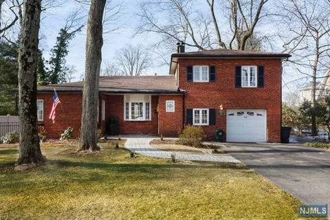 545 Summit Ave, Oradell, NJ 07649 photo 1