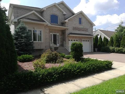 5 Scheele Pl, Saddle Brook, NJ 07663 photo 1