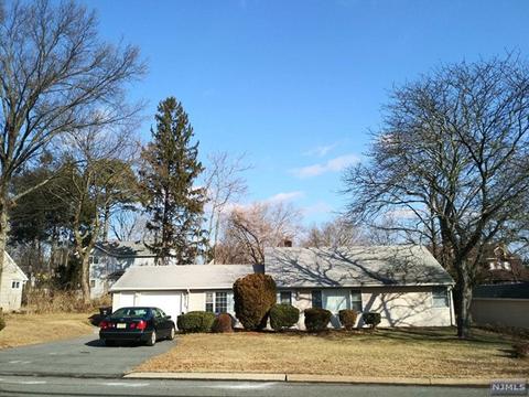 187 Haase Ave, Paramus, NJ 07652 photo 1