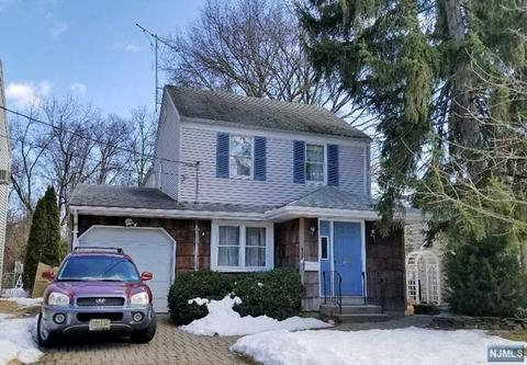 404 Chestnut St, Paramus, NJ 07652 photo 1