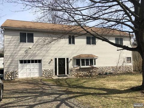 193 Clayton Ter, Paramus, NJ 07652 photo 1