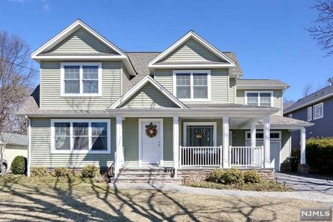 185 Lozier Ct, Paramus, NJ 07652 photo 1