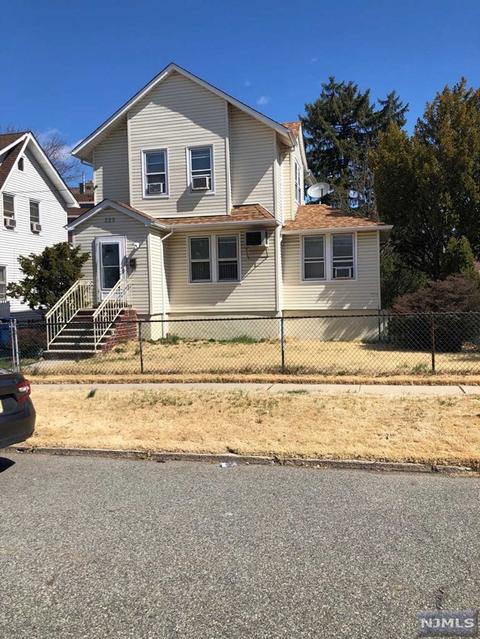 322 Kaplan Ave, Hackensack, NJ 07601 photo 1
