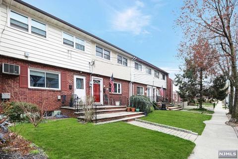 39 Edgewater Pl, Edgewater, NJ 07020 photo 1