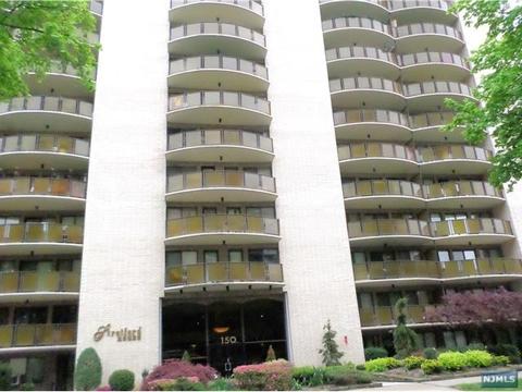 150 Overlook Ave #9H, Hackensack, NJ 07601 photo 1