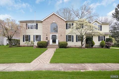 14 Cherry Ct, Cresskill, NJ 07626 photo 1
