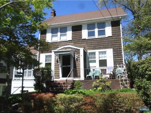 525 Terhune St, Teaneck, NJ 07666 photo 1
