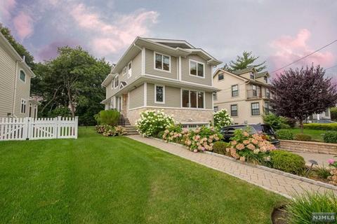 96 Westervelt Pl, Cresskill, NJ 07626 photo 1