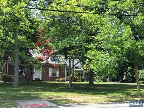 45 Spring Valley Rd, Paramus, NJ 07652 photo 1