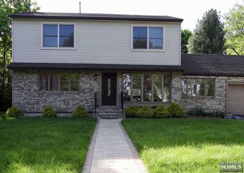 142 Split Rock Rd, Paramus, NJ 07652 photo 1