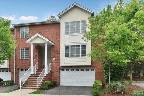 38 Skymark Ct, Upper Saddle River, NJ 07458 photo 1