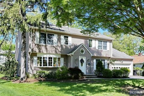 763 Galda Rd, Paramus, NJ 07652 photo 1