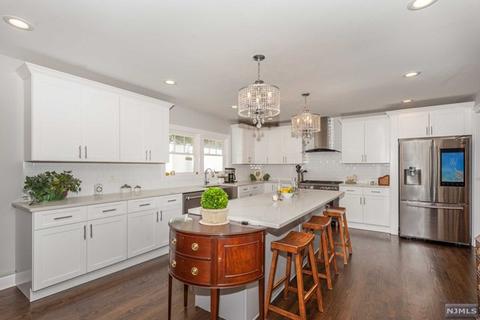 841 Kinderkamack Rd, Oradell, NJ 07649 photo 1