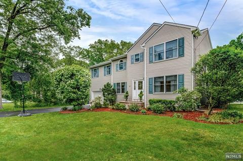 84 Ridgewald Ave, Waldwick, NJ 07463 photo 1