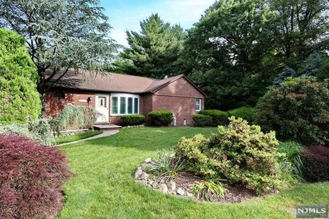 12 John Dow Ave, Waldwick, NJ 07463 photo 1
