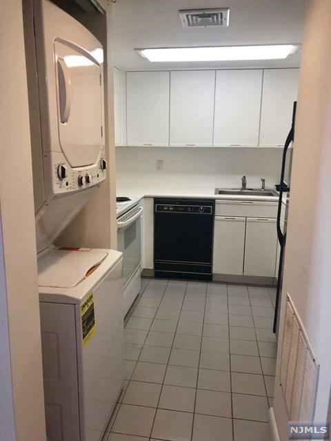 38 Moonachie Rd #404, Hackensack, NJ 07601 photo 1