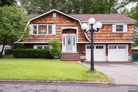 1 Centre St, Waldwick, NJ 07463 photo 1