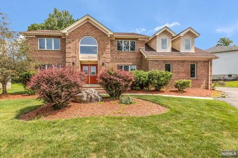 6 Davies Ct, Wayne, NJ 07470 photo 1