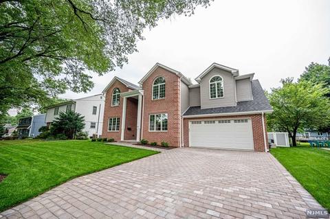 48 Demarest Rd, Paramus, NJ 07652 photo 1