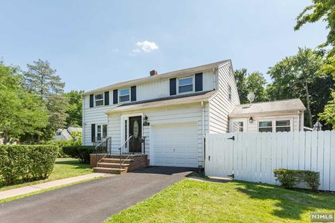 740 Cornwall Ave, Teaneck, NJ 07666 photo 1