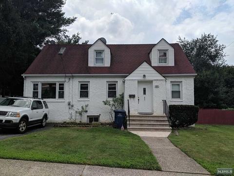 427 Hamilton Pl, Hackensack, NJ 07601 photo 1