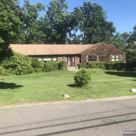 12 Shadow Rd, Upper Saddle River, NJ 07458 photo 1