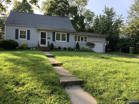233 Ehret St, Paramus, NJ 07652 photo 1