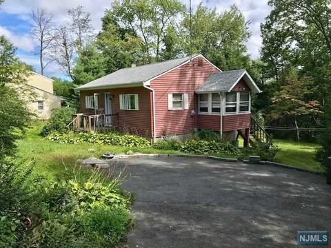 Bald Eagle Commons West Milford, NJ real estate & homes for Sale - Movoto