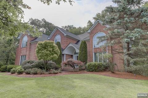 48 Ackerman Dr, Mahwah, NJ 07430 photo 1