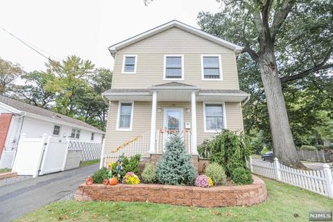 484 W Lookout Ave, Hackensack, NJ 07601 photo 1