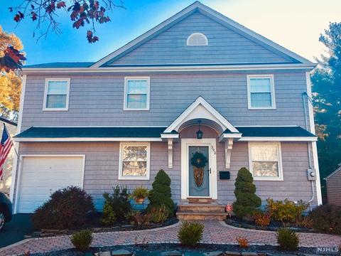 392 Chestnut St, Paramus, NJ 07652 photo 1