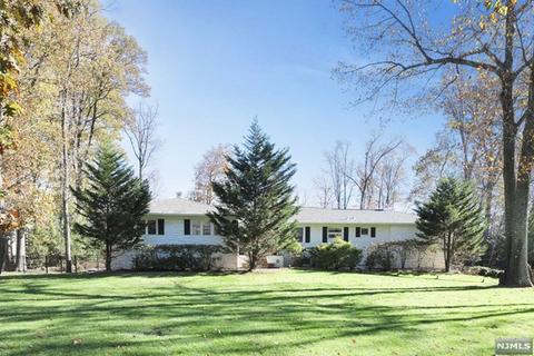 59 Pinehill Dr, Upper Saddle River, NJ 07458 photo 1