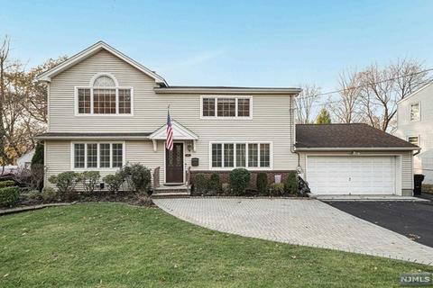 309 Gorden Dr, Paramus, NJ 07652 photo 1