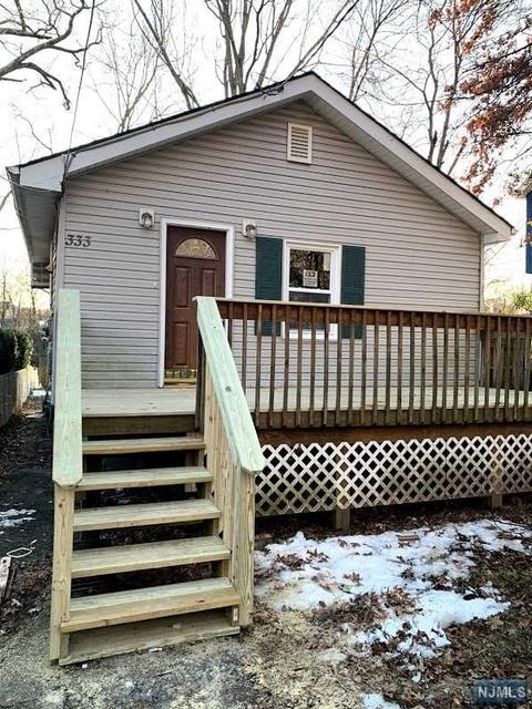 333 Riverlawn Dr, Wayne, NJ 07470 photo 1