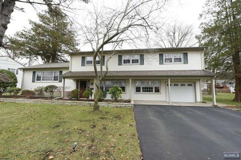 470 Kossuth St, Paramus, NJ 07652 photo 1