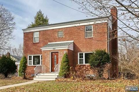 287 Maple Hill Dr, Hackensack, NJ 07601 photo 1