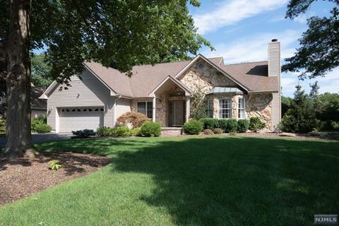 52 Sturbridge Cir, Wayne, NJ 07470 photo 1