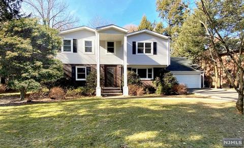 180 Knickerbocker Rd, Closter, NJ 07624 photo 1