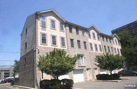 17 Zabriskie St #1702, Hackensack, NJ 07601 photo 1