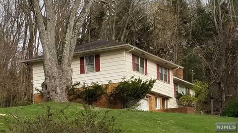 3 Rolling Ridge Rd, Upper Saddle River, NJ 07458 photo 1