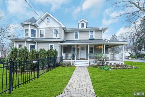 200 Demarest Ave, Closter, NJ 07624 photo 1