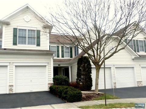 78 Buckthorn Ct, Paramus, NJ 07652 photo 1