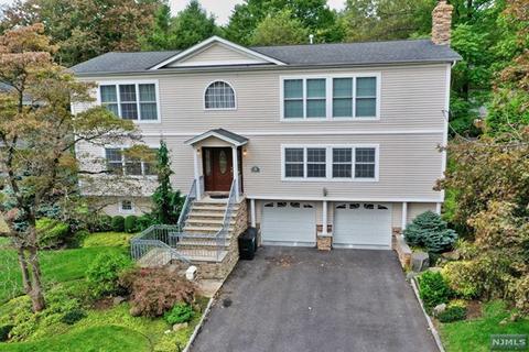39 Emerson St, Cresskill, NJ 07626 photo 1