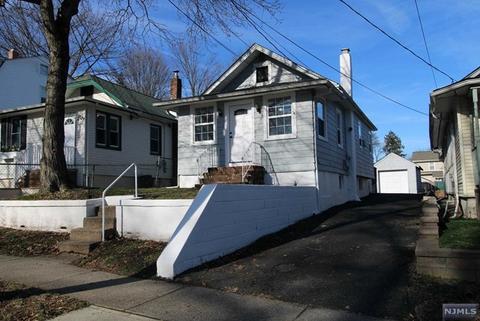95 Franklin Rd, Teaneck, NJ 07666 photo 1