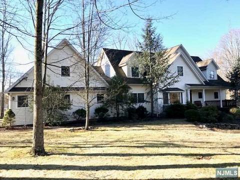 14 Ramapo Ln, Upper Saddle River, NJ 07458 photo 1