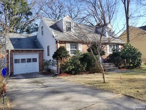 65 Haring St, Closter, NJ 07624 photo 1